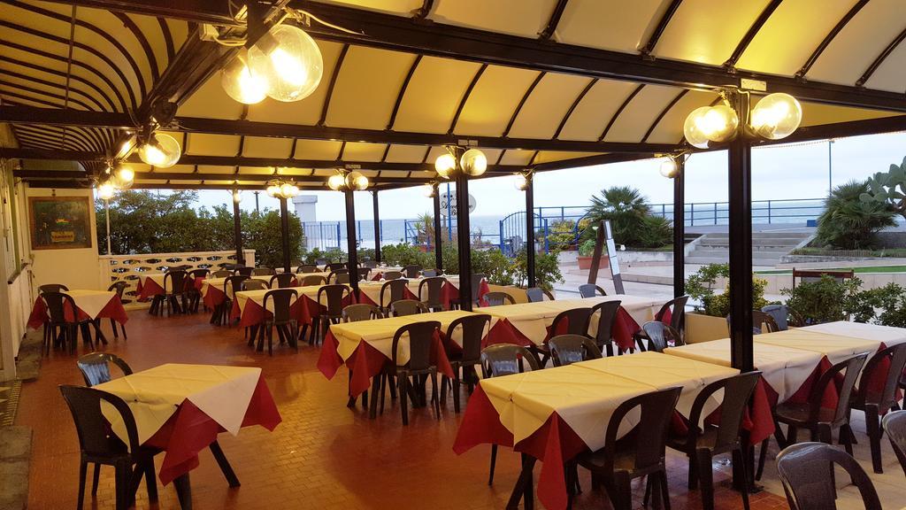 Albergo La Lampara Deiva Marina Ngoại thất bức ảnh